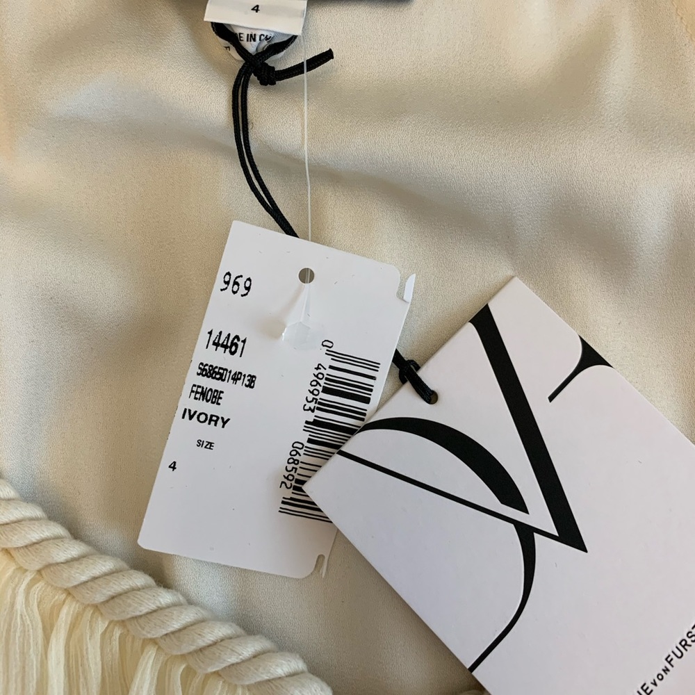 DVF Fenobe SZ 4 NWT